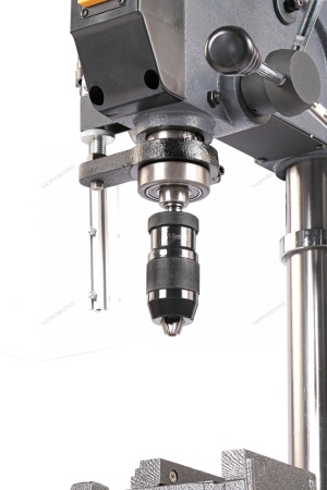 Станок сверлильный (1100Вт, 25мм, вариатор скорости,тиски)