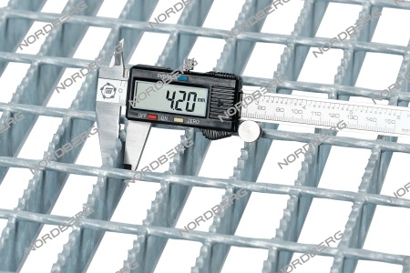 Решетка для камеры 1040х750х30мм