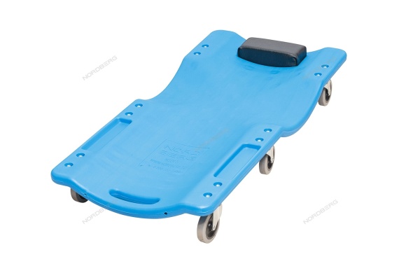 Лежак пластиковый