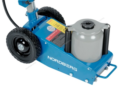 Домкрат пневмогидравлический подкатной, 50 т