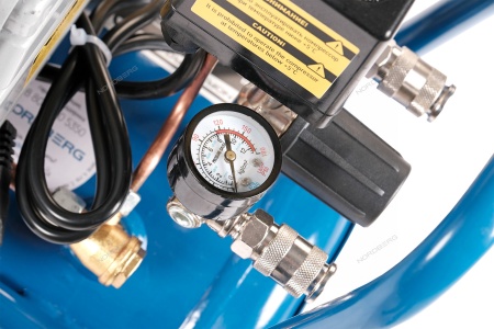 Компрессор поршневой, 220 В, ресивер 24 л, 240 л/мин