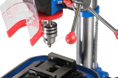 Станок сверлильный (750Вт, 16мм, макс расст до стола 410мм, 16 скоростей, тиски)