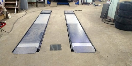 Подъемник ножничный для сх-разв 4,5т, 380В, 2 уровня (с авар. опусканием), синий