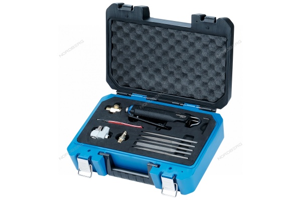 Пневмолобзик в кейсе