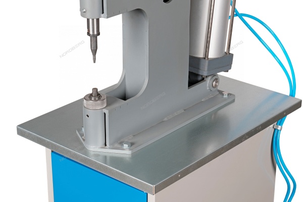 Пневматический станок для заклепки тормозных колодок с тумбой, цилиндр 125, NORDBERG NR8P+MML0