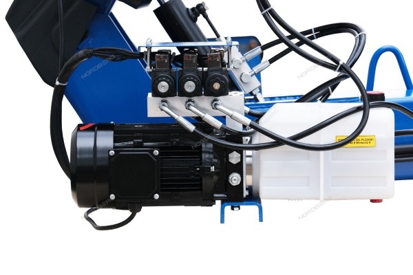 Станок шиномонтажный 380V для грузовых машин, зажимы 14-26", синий