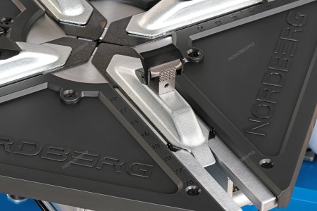 Станок шиномонтажный 380V п/автомат, 2х скор, стол с накладками, синий