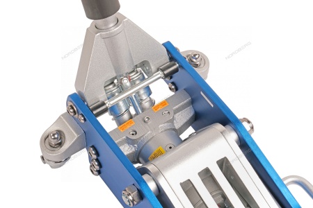 Домкрат подкатной алюминиевый, 3 т