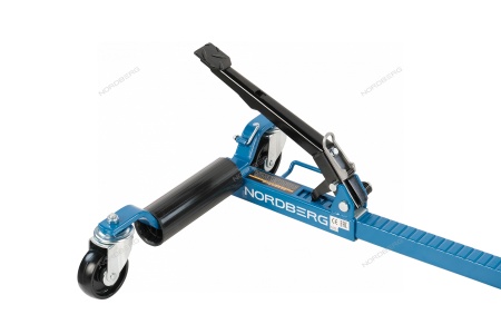 Домкрат механический для перемещения автомобиля