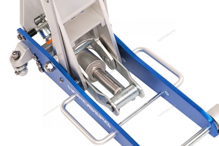 Домкрат подкатной алюминиевый, 3 т