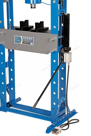 Пресс гидравлический, 50 т, пневмоуправление