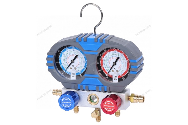 Коллектор манометрический со шлангами и муфтами в кейсе