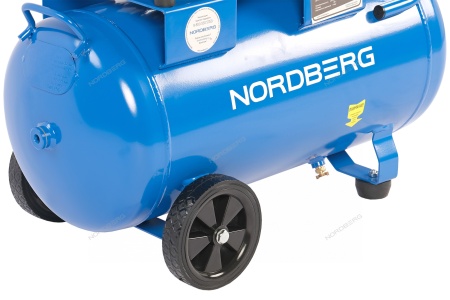 Компрессор безмасляный 220 В, ресивер 50 л, 440 л/мин