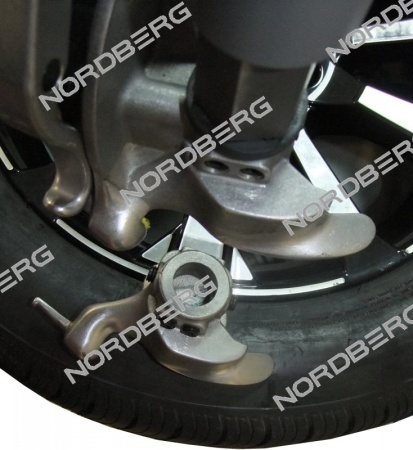 Вспомогательное устройство "Безмонтировочная система" для шиномонтажных станков