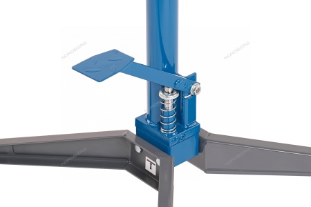 Стойка трансмиссионная, 0,5 т, с регулируемой насадкой