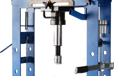 Пресс гидравлический, 30 т, пневмопривод