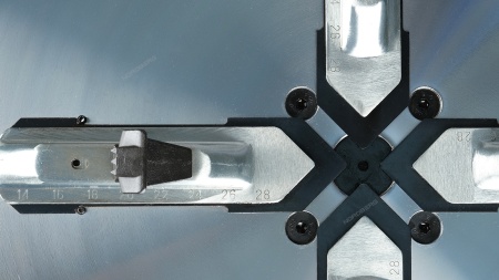 Станок шиномонтажный 380V автомат, 2х скоростн, зажимы 14-28", взрыв подк, инверторный