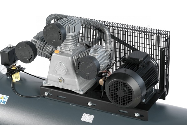 Компрессор поршневой с ременной передачей 380 В, ресивер 500 л, 950 л/мин