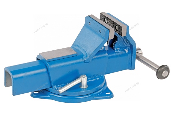 Тиски слесарные стальные