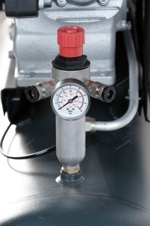 Компрессор поршневой с ременной передачей 380В, ресив. 200л, 580л/мин