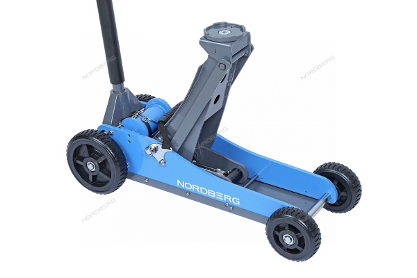 Домкрат подкатной с большими колесами, 3 т