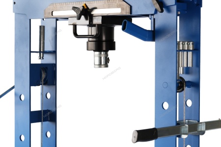 Пресс гидравлический, 50 т, пневмопривод