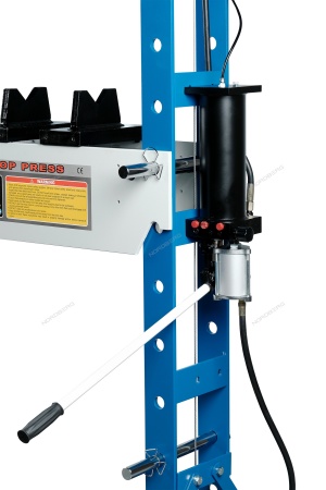 Пресс гидравлический, 50 т, пневмоуправление