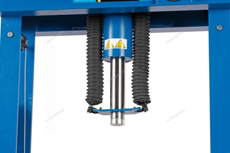 Пресс гидравлический, 50 т, пневмоуправление