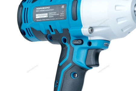 Гайковерт аккумуляторный, 1/2", 20 В, 1000 Нм, с аккумулятором 6А и зарядным устройством