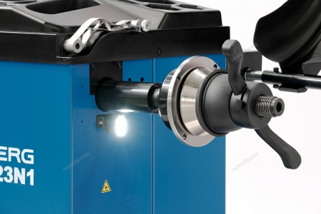 Станок балансировочный с автоматическим вводом 2х параметров, лазером и автостопом