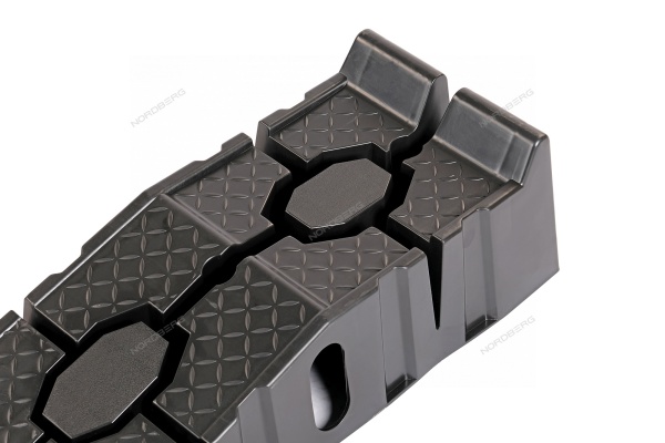 Трапы напольные - эстакада, нагрузка 2,5 тонны (комплект 2 шт.)