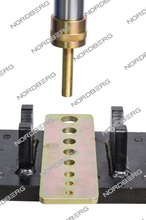 Насадок комплект с матрицей, для гидравлического пресса