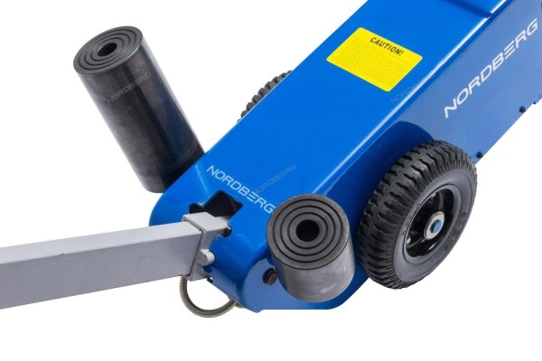 Домкрат пневмогидравлический подкатной, 60 т