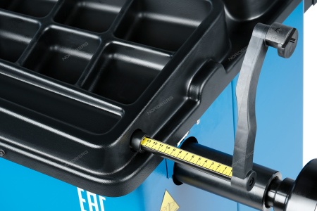 Станок балансировочный с автоматическим вводом двух параметров, синий