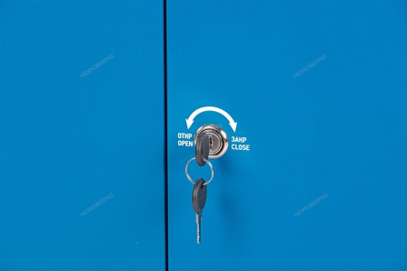 Тележка инструментальная, 3 полки с дверцами