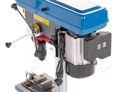 Станок сверлильный с тисками, 450 Вт, 16 мм, 12 скоростей