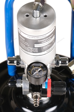 Установка пневматическая для раздачи густой смазки с баком 20 л