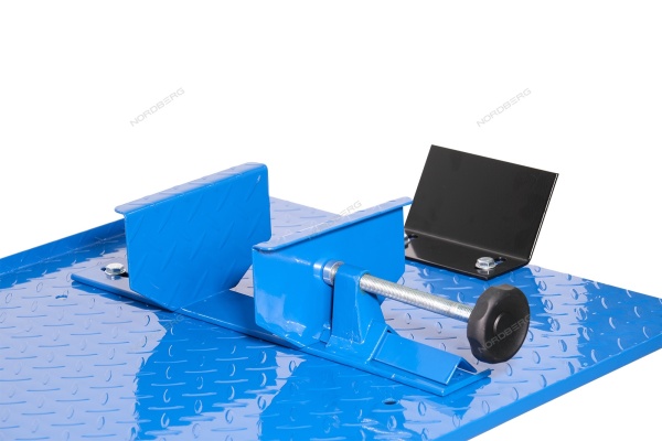 Подъемник для мотоциклов, 450 кг, с ножным и пневмоприводом